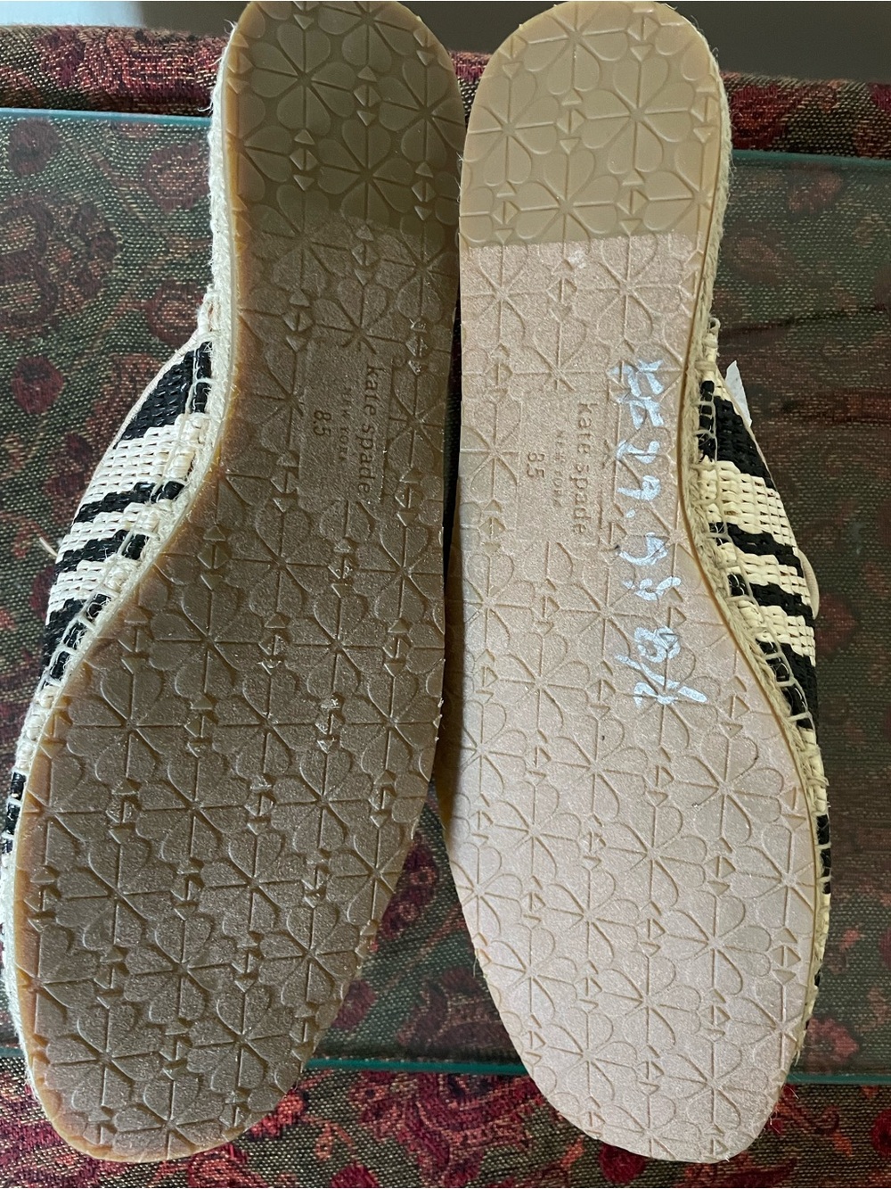 kate spade Black & Cream Striped Woven Mules 8.5 - Picture 4 of 4